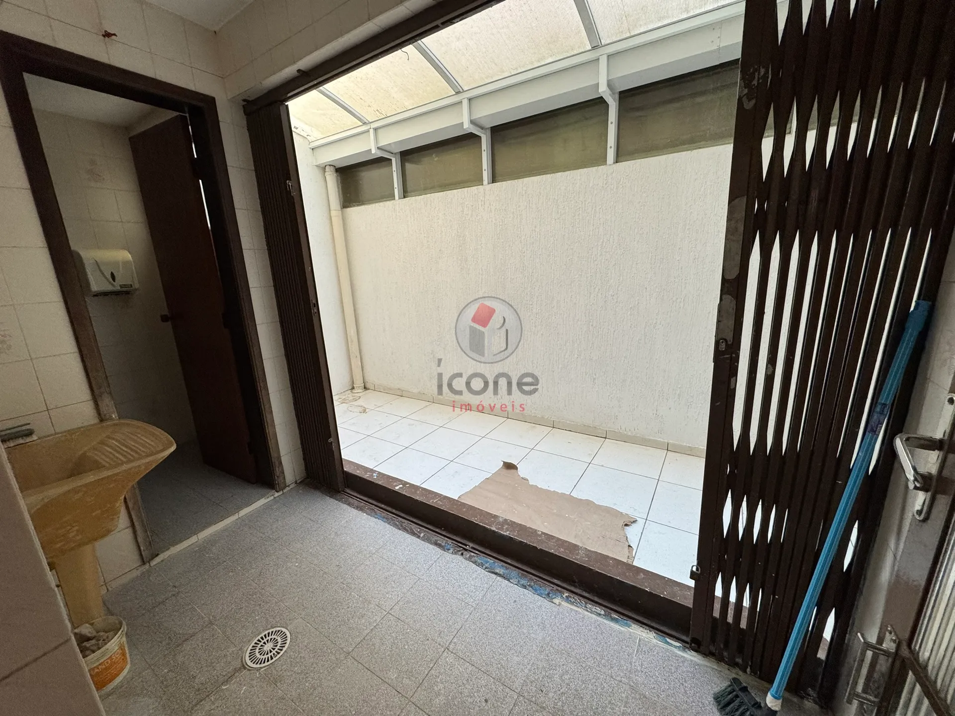 3-bedroom, 142 m² house in Curitiba — photo 32