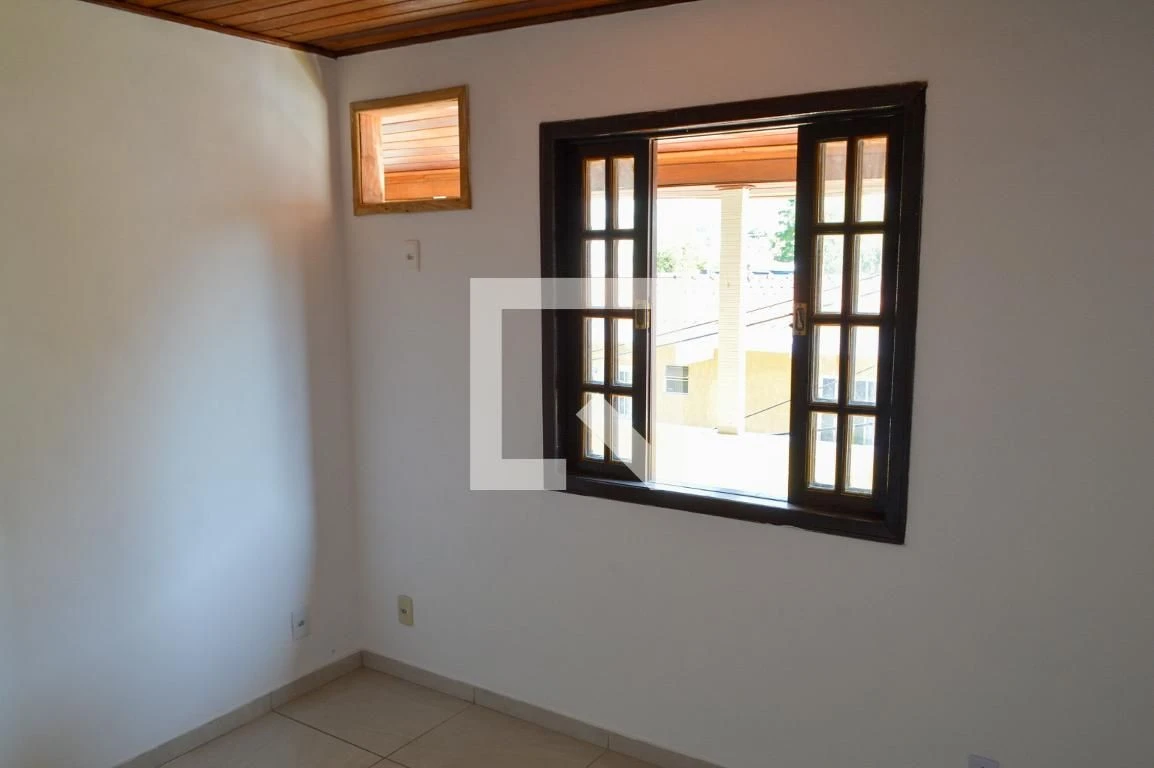 Condominium house with 2 bedrooms and a glass shower — photo 23