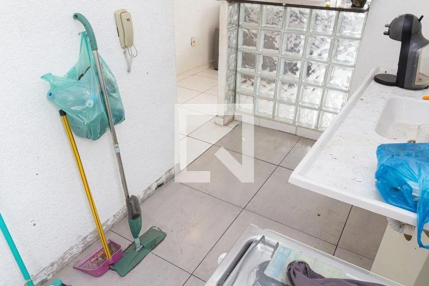 Apartamento amueblado con 2 dormitorios y 44 m² — photo 2