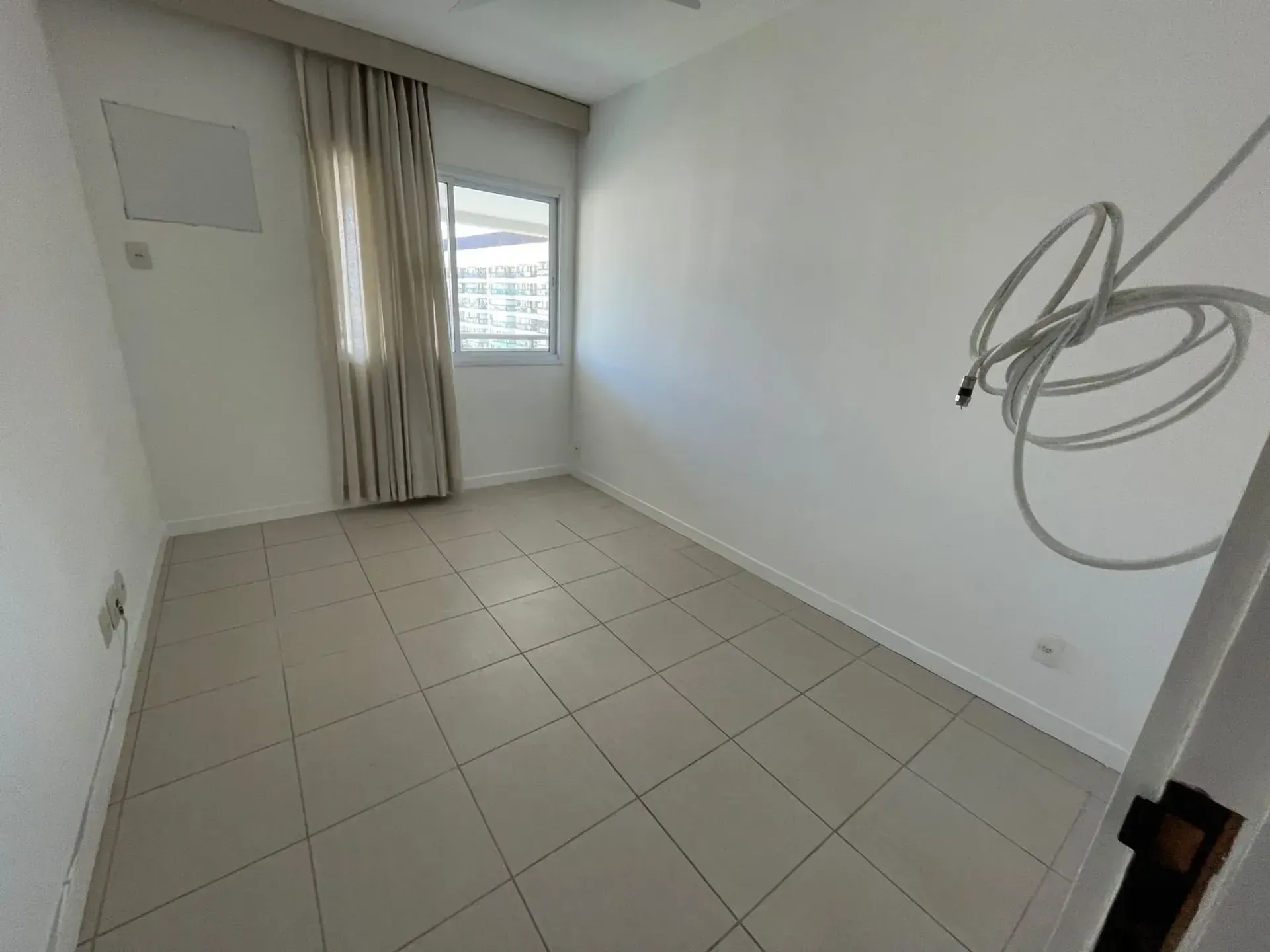 4-bedroom apartment in a building with a sauna — photo 17