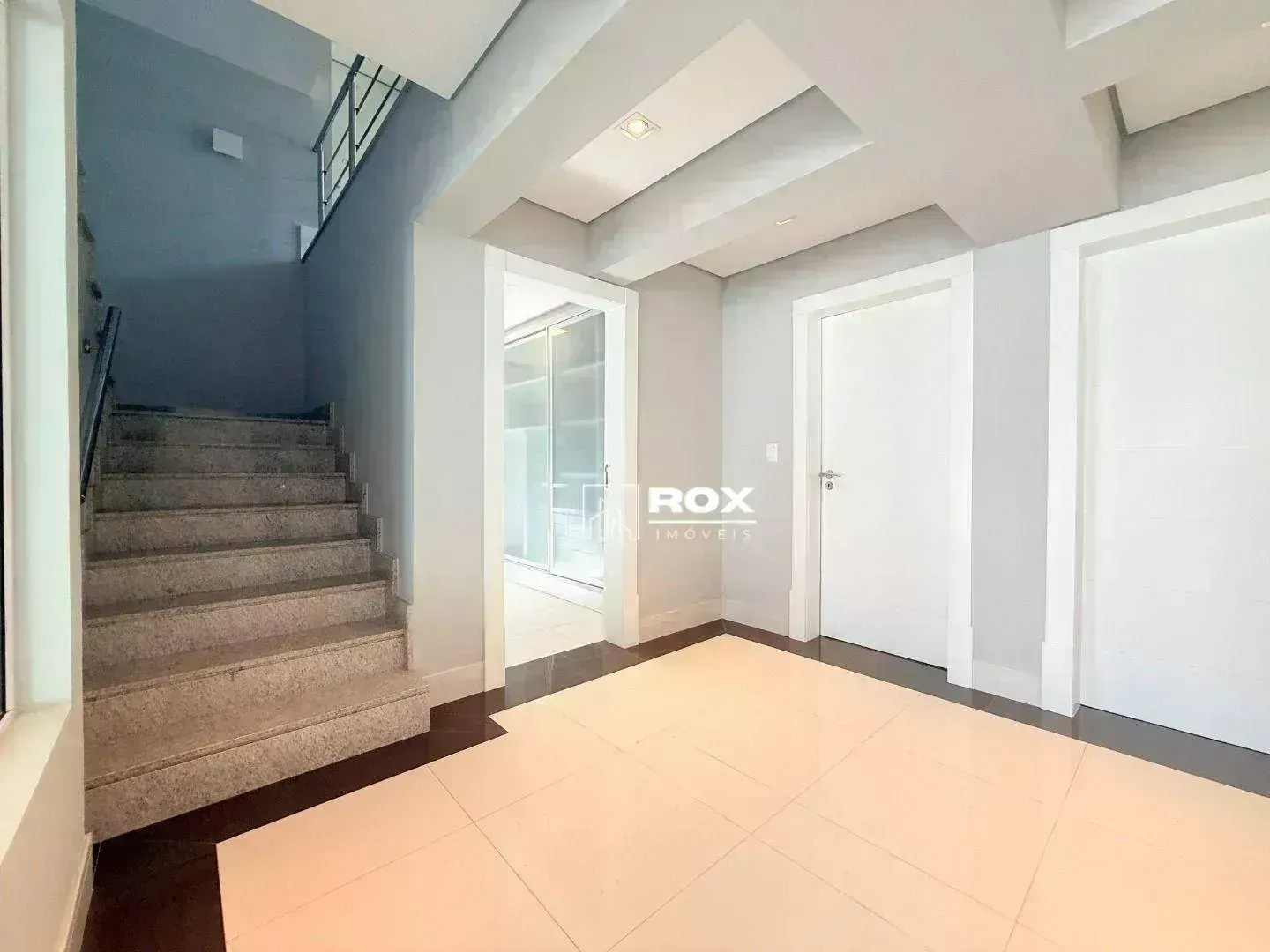 Ground-floor house with 5 en-suite bedrooms — photo 54