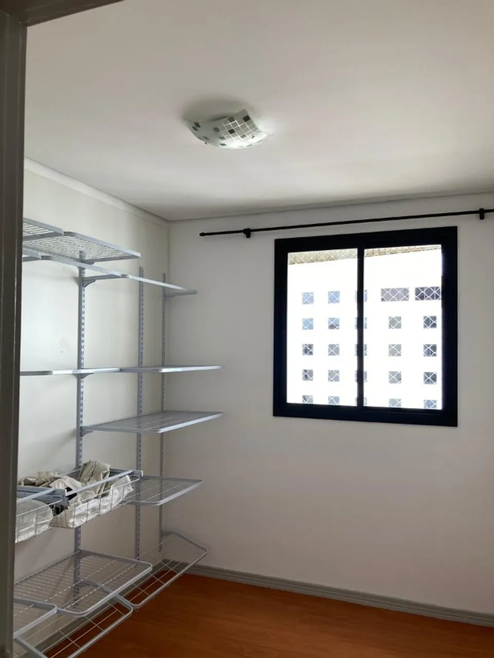Unfurnished 3-bedroom apartment with 2 bathrooms — photo 9
