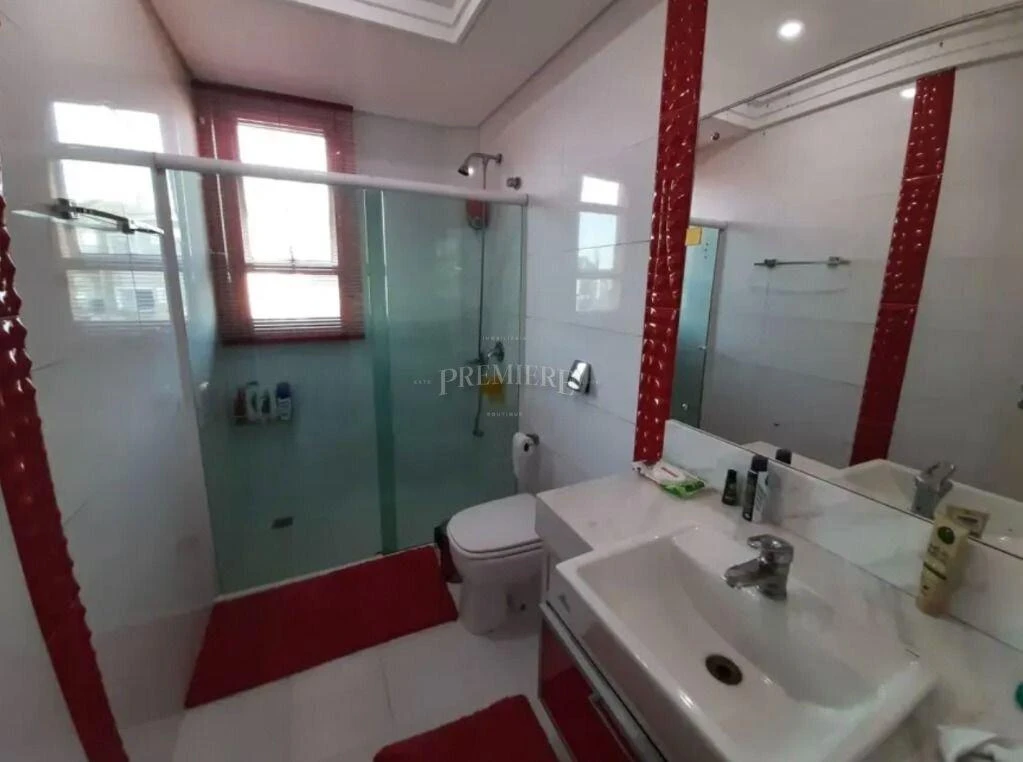 Будинок у кондомініумі з 4 спальнями та приватним садом — photo 18