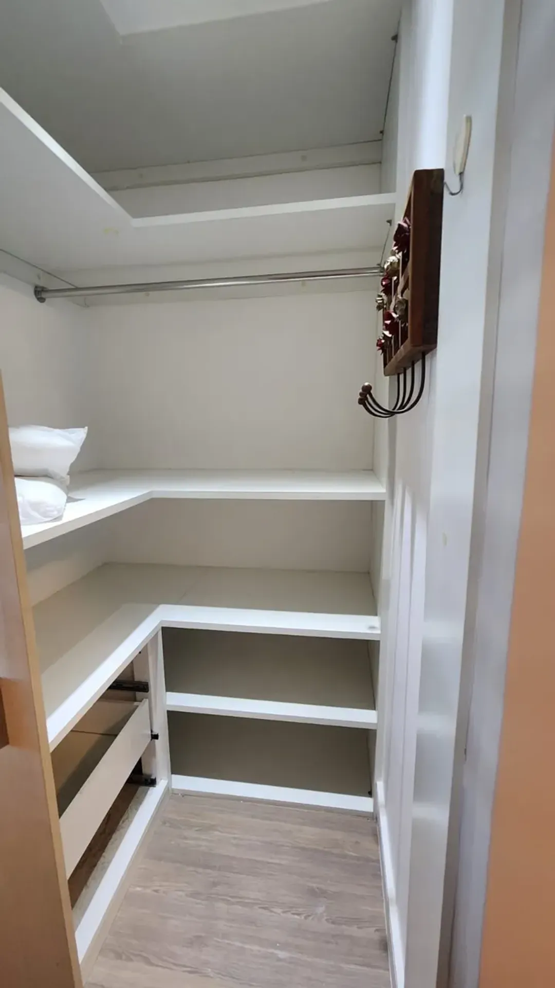 3-bedroom apartment with a private BBQ — photo 6