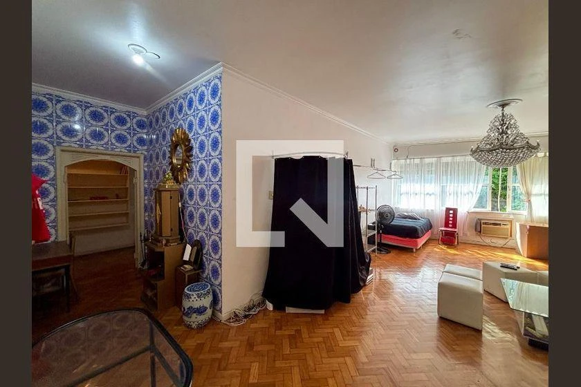 Apartamento amueblado con 3 dormitorios y cocina cerrada — photo 15