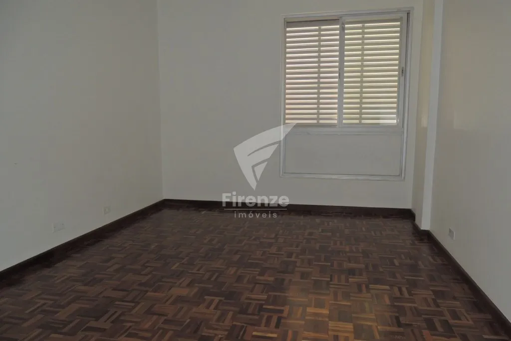 3-bedroom apartment with 1 suite and 2 parking spots — photo 22
