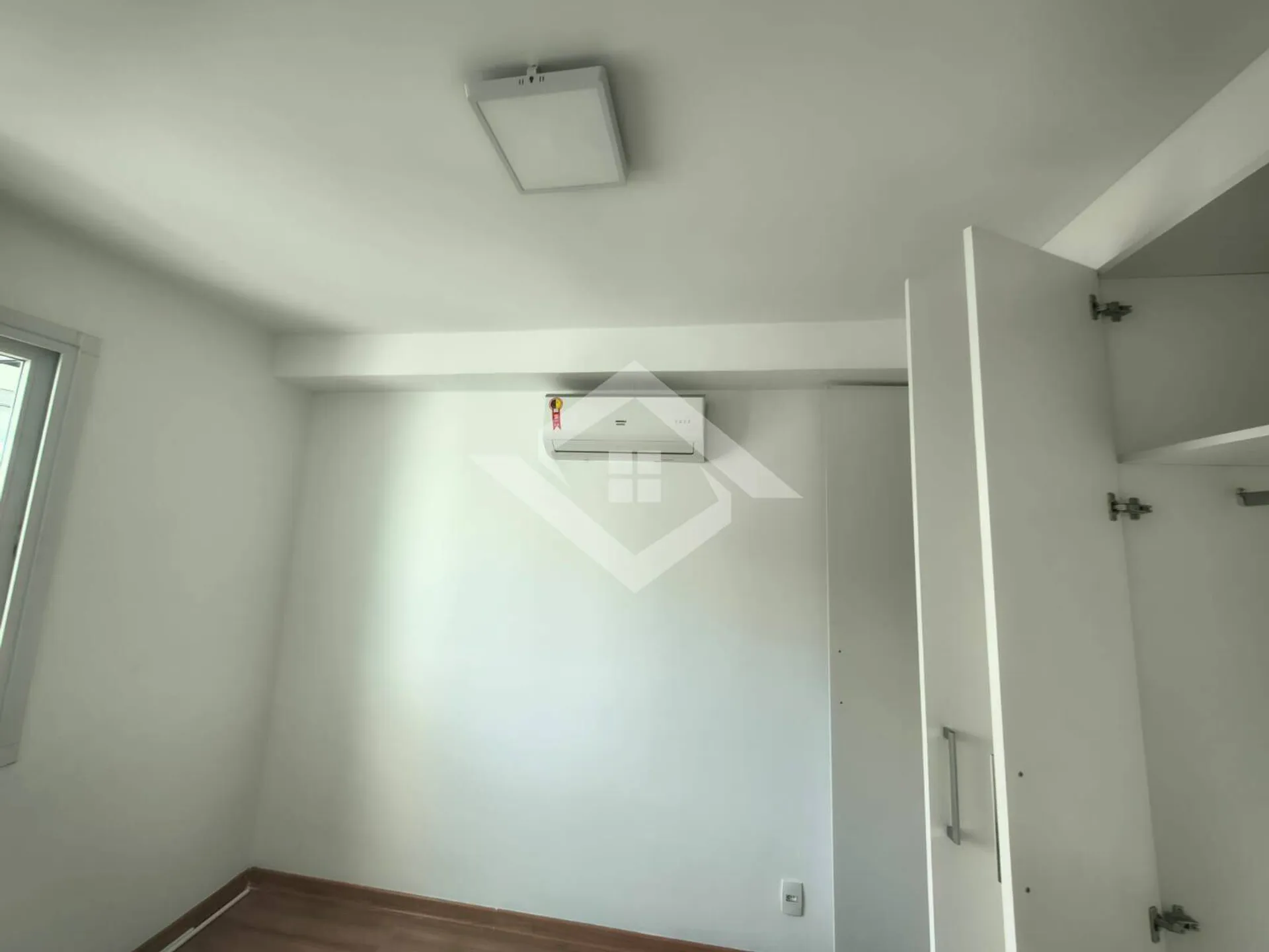 Apartamento com varanda envidraçada, Barra Olímpica — photo 19