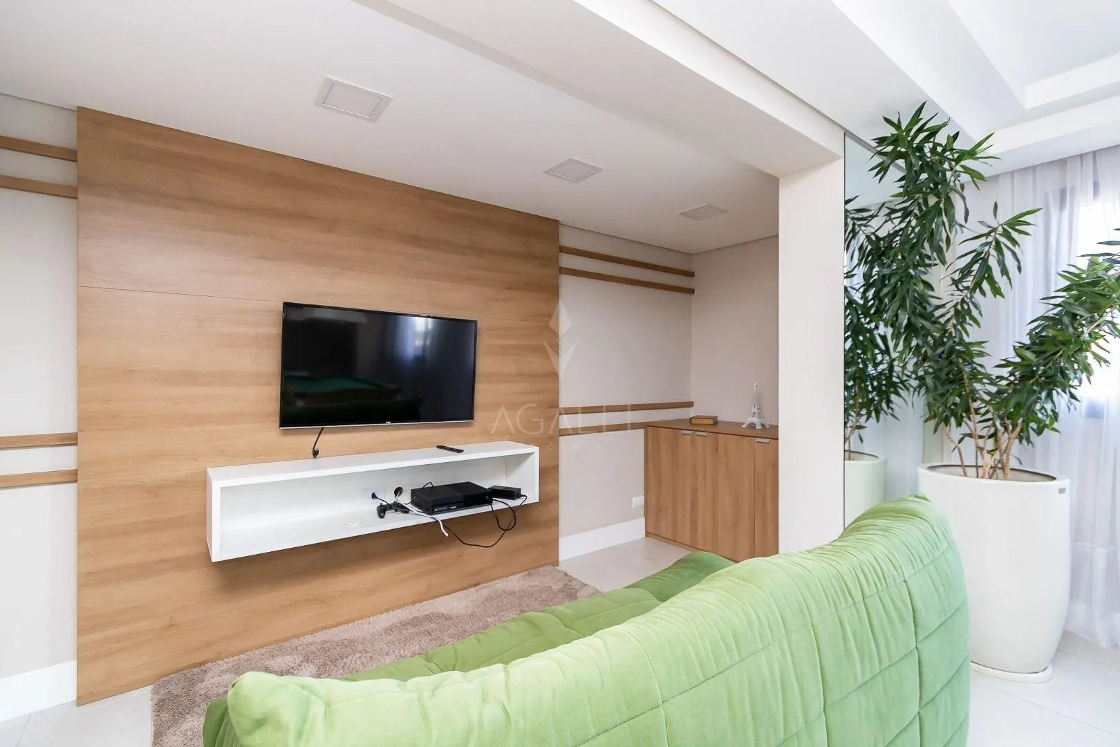 Apartamento mobiliado com 1 dormitório e 2 banheiros — photo 44