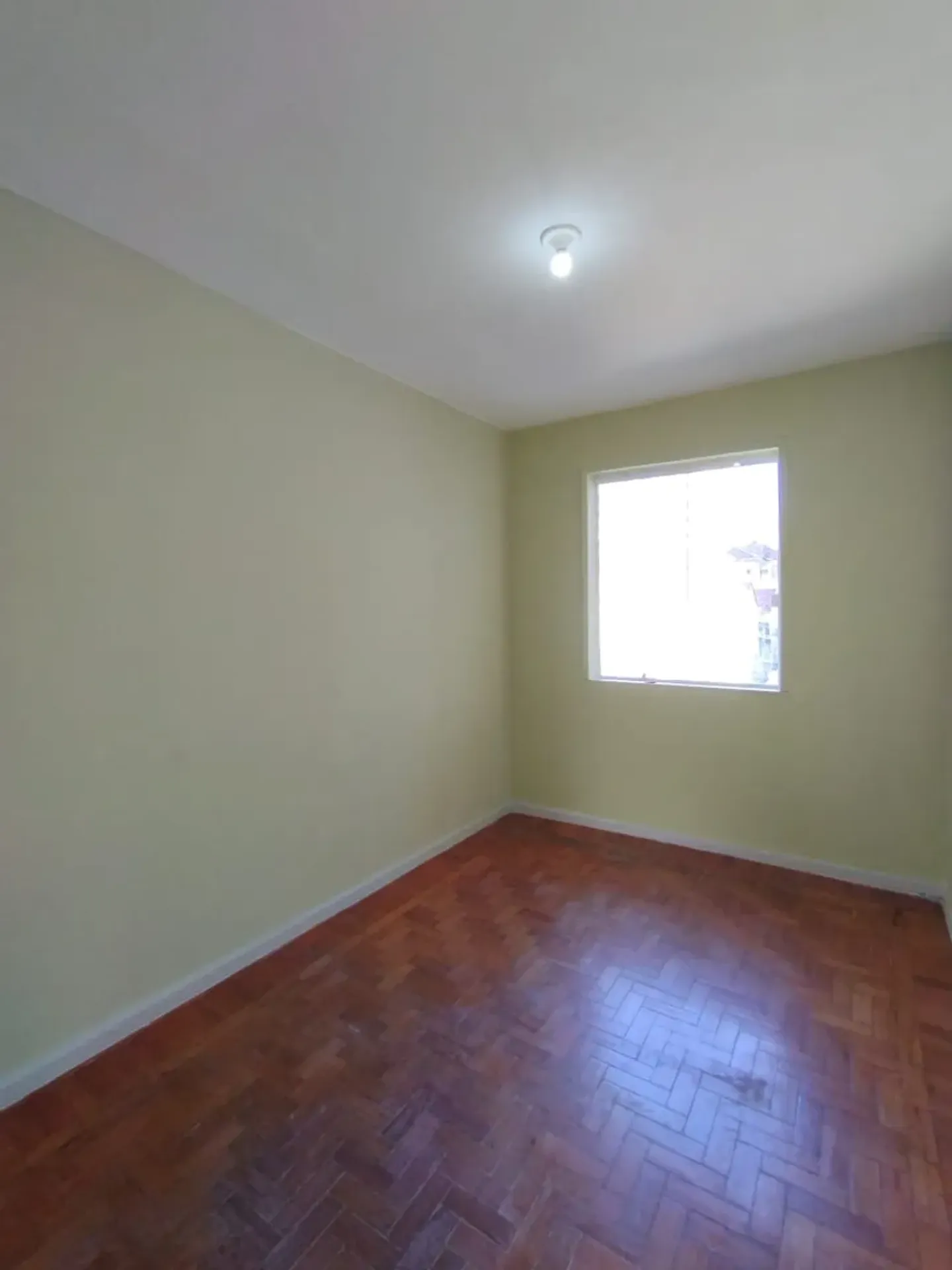 3 quartos e piso de madeira ou laminado: casa de 74 m² — photo 6