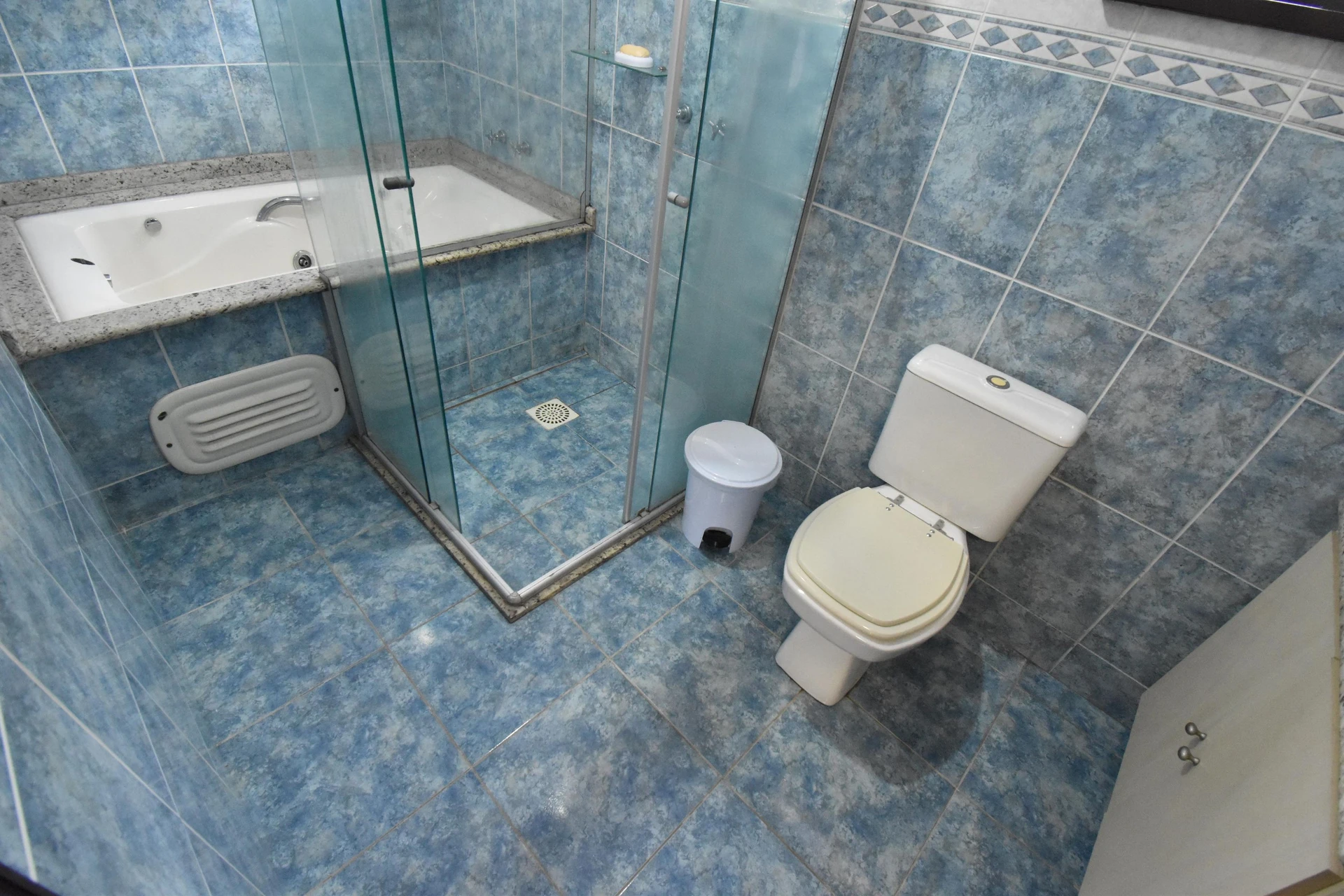 Будинок із 3 спальнями та джакузі — photo 35