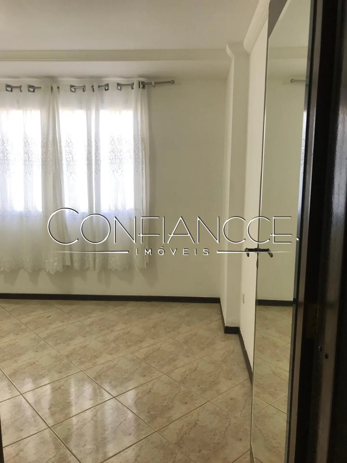 Furnished 2-bedroom house with gas open-plan kitchen — photo 33