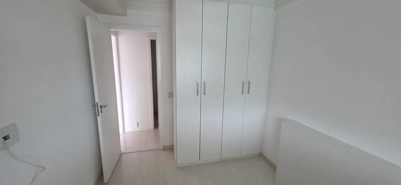 Furnished 69 m² apartment with 2 bedrooms and 3 bathrooms — photo 3