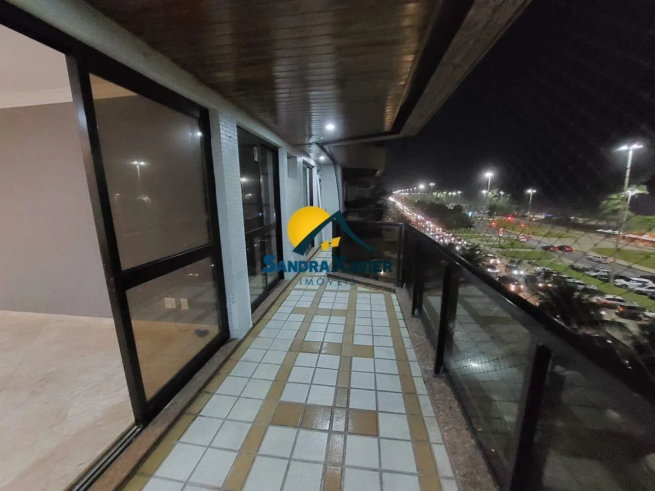 Apartment, 80 m², with a glass-enclosed balcony — photo 23