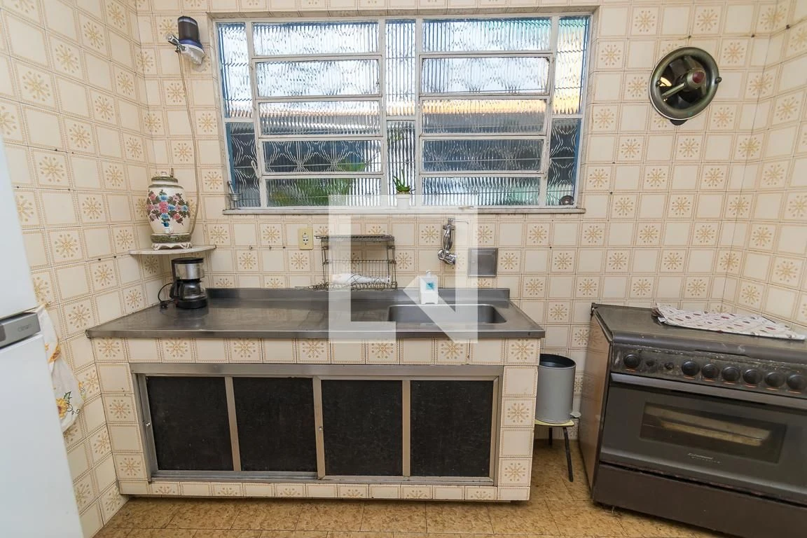 Furnished house, 245 m², with a garden — photo 35