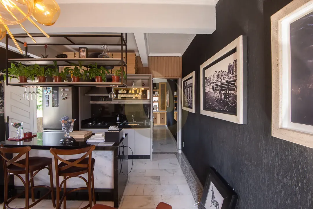 Furnished 860 m² house with 5 bedrooms and 10 bathrooms — photo 3