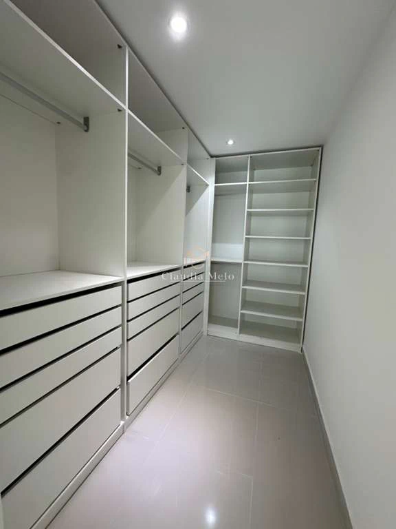 Casa moderna com 5 suítes e 8 banheiros, 10 vagas cobertas — photo 11