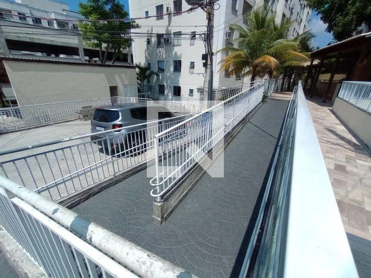 Apartamento de 2 quartos em condomínio com piscina — photo 36