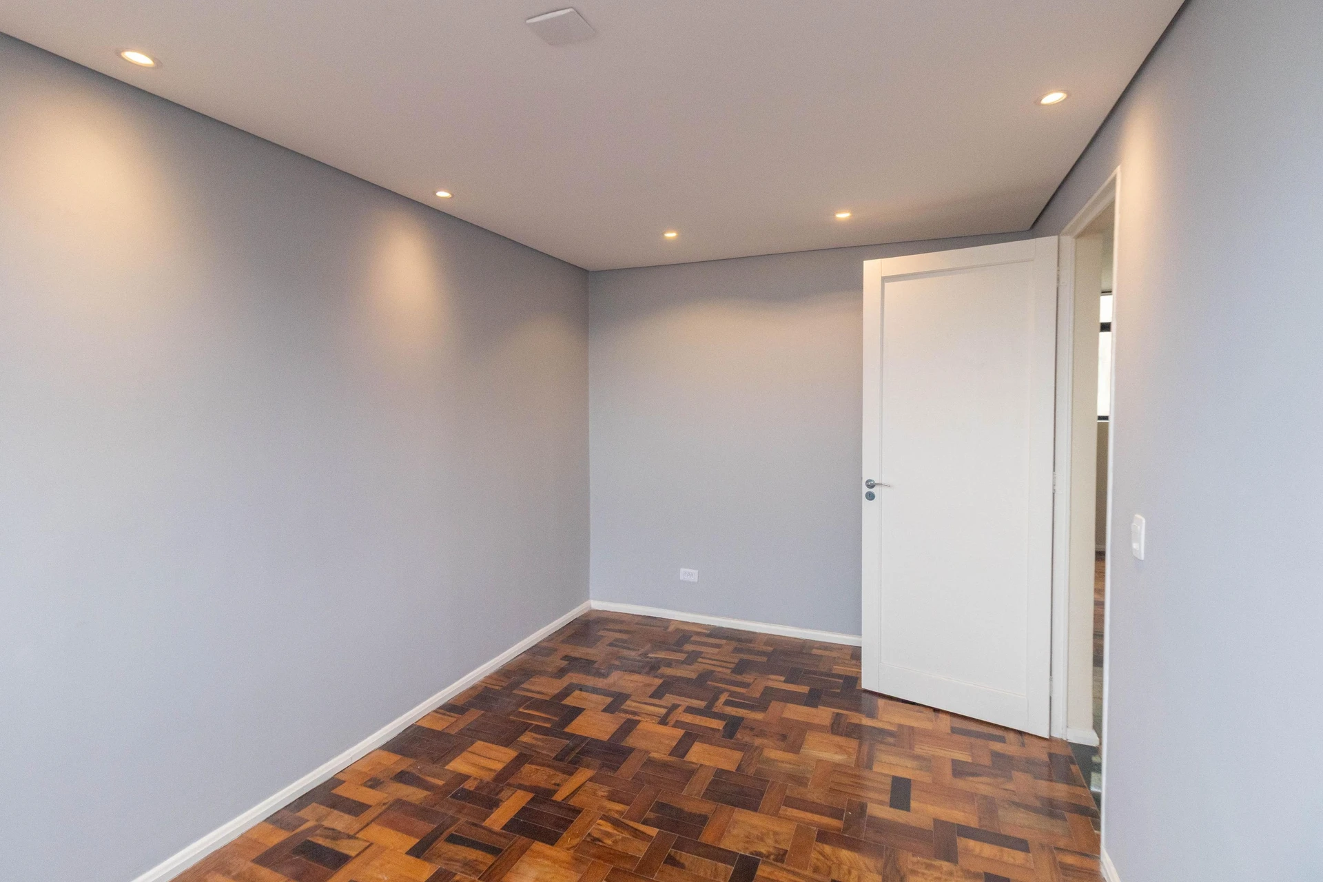 3-bedroom apartment with a washing machine — photo 5