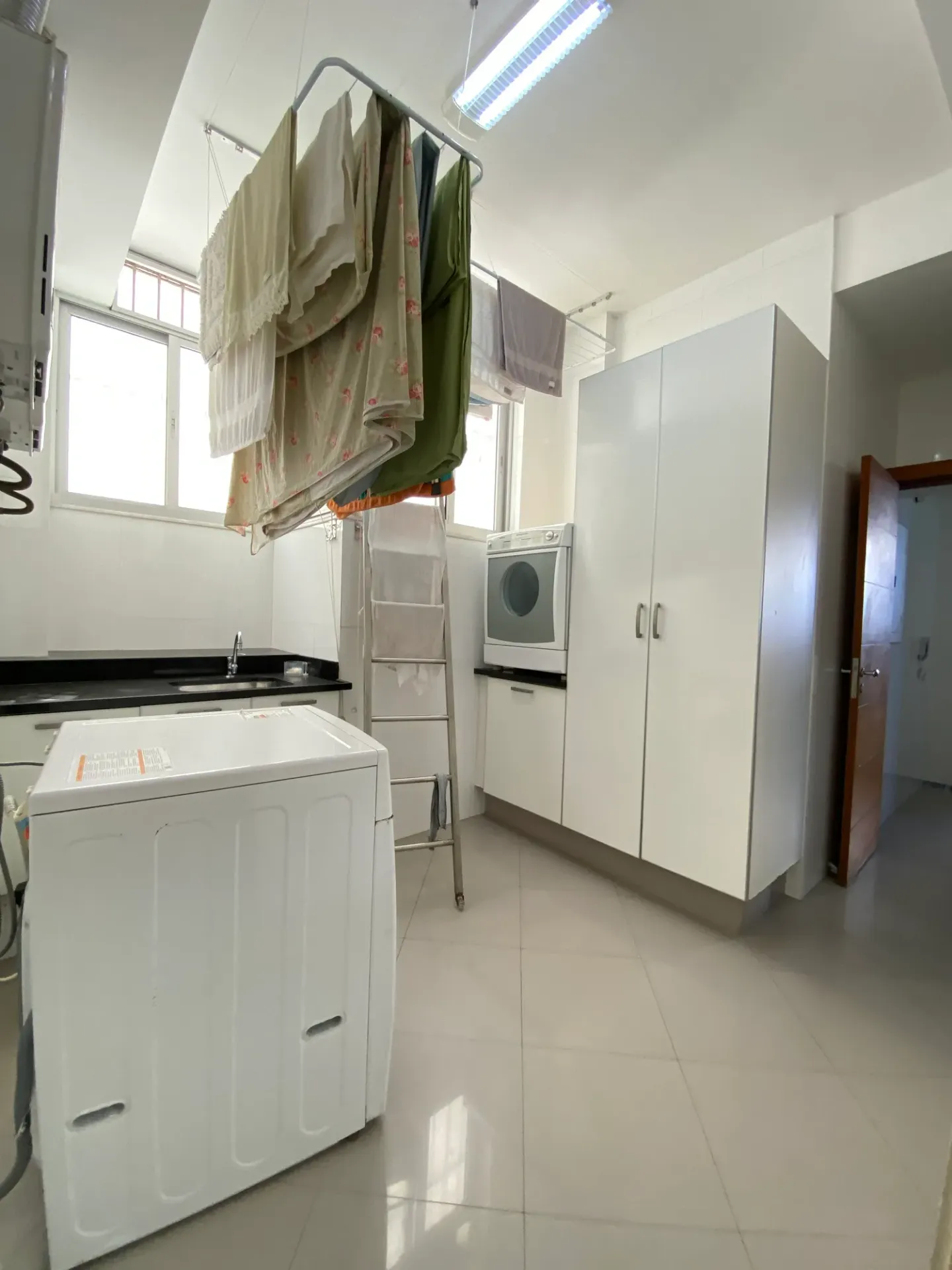 Apartamento de 185 m² com 4 quartos e elevador — photo 43