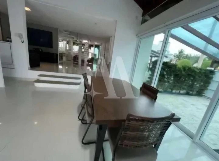 Furnished house with 4 en-suite bedrooms — photo 2