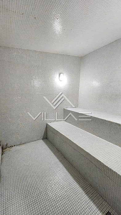 2-bedroom apartment in a building with an indoor pool — photo 12