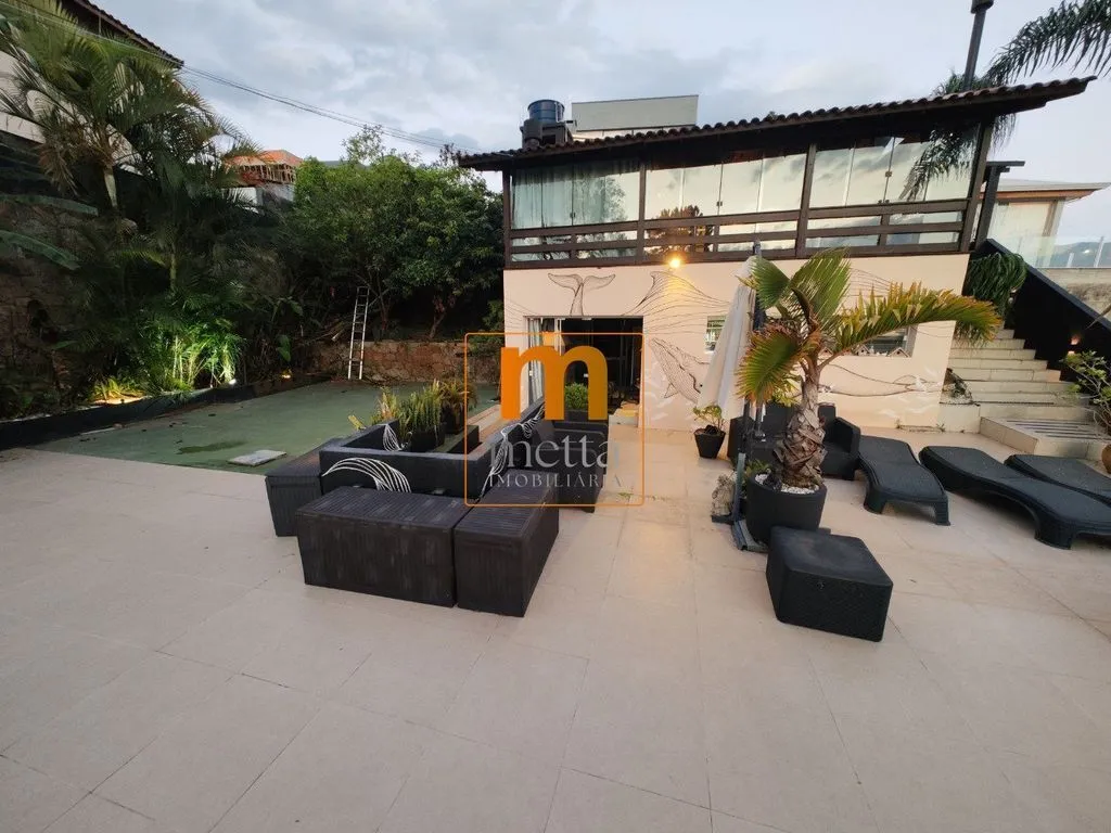 Меблированный дом с 2 спальнями, 3 ванными и 400 м² — photo 78