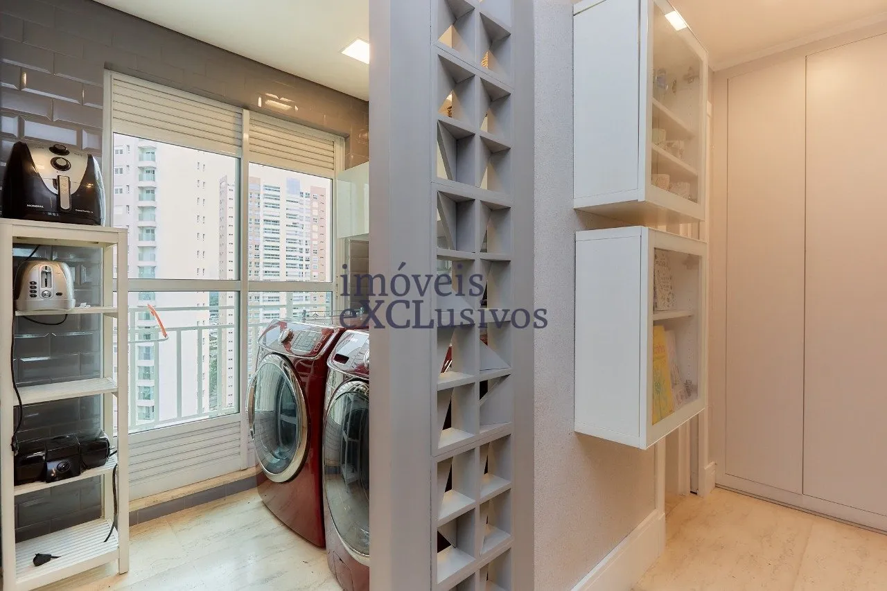 Apartment on the 19th floor with a dishwasher — photo 32