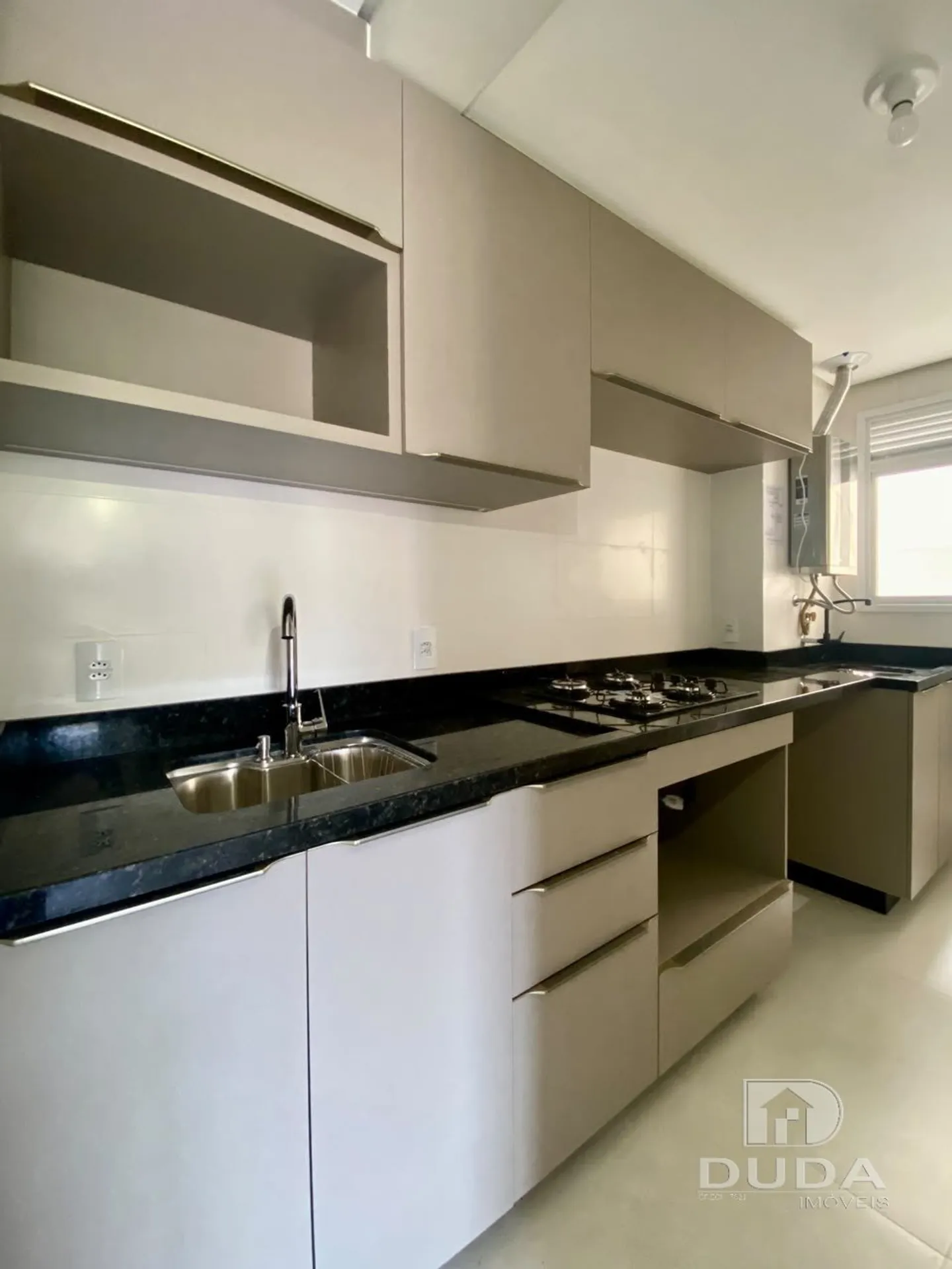 Vista a la montaña y 2 dormitorios: departamento de 72 m² — photo 23