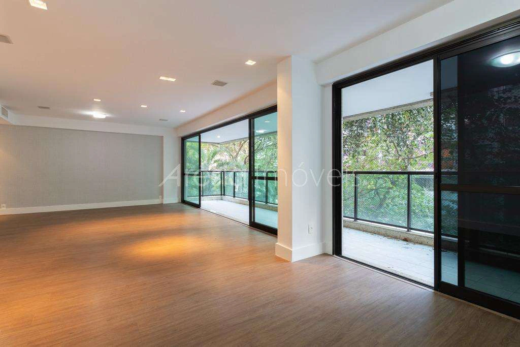 160 m² apartment with 3 en-suite bedrooms and 2 spots — photo 12
