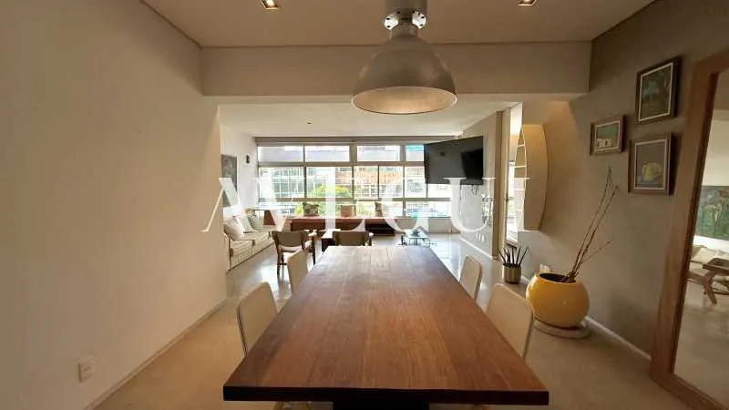 Furnished 4-bedroom apartment with 140 m² — photo 20