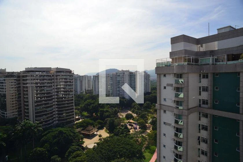 4-bedroom apartment with 250 m² and 3 en-suite baths — photo 47