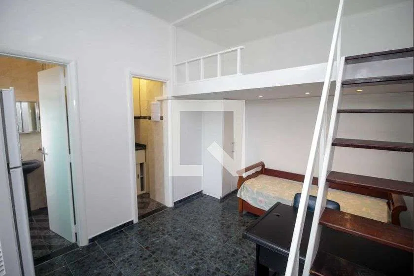 Студія 23 м² з видом на парк та робочим місцем — photo 4