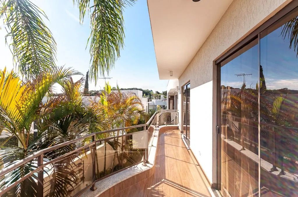 Furnished house with 4 bedrooms across 1167 m² and 8 spots — photo 123