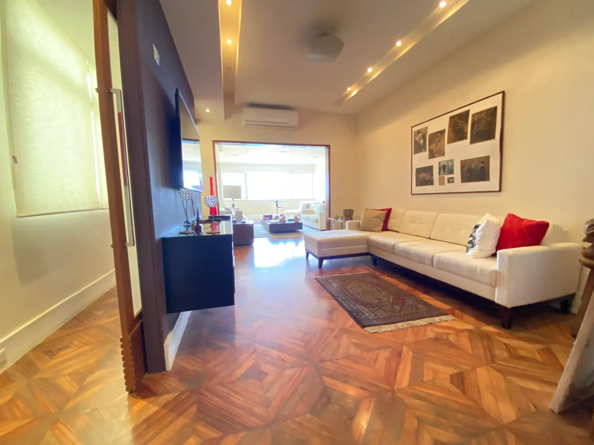 Apartamento de 185 m² com 4 quartos e elevador — photo 12