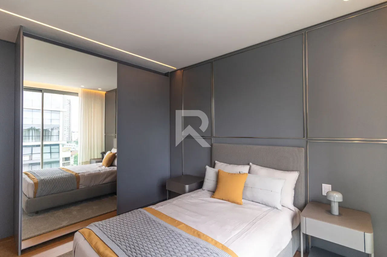 Apartment with 3 en-suite bedrooms and open kitchen — photo 27