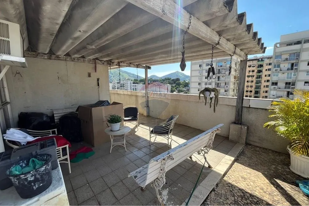 Furnished 4-bedroom apartment with 2 baths and 183 m² — photo 30
