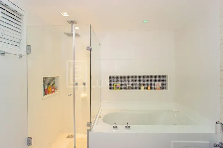 Apartamento amueblado de 360 m² con 4 suites y 6 baños — photo 20