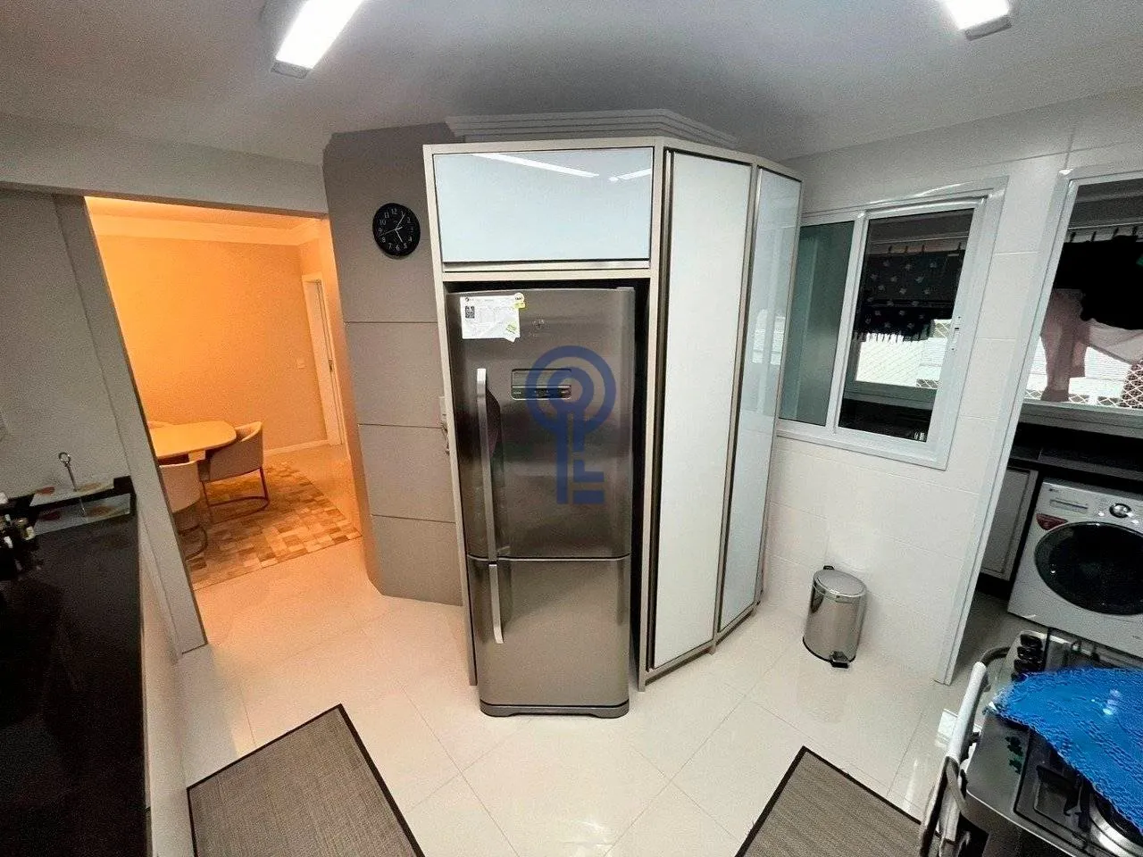 Furnished 4-bedroom apartment with 1 en-suite bath — photo 14