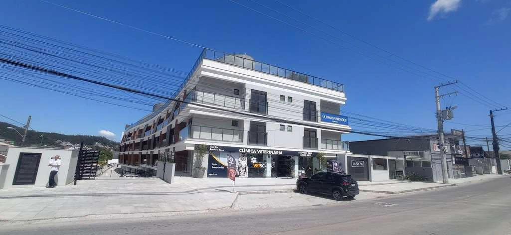 Semi-furnished studio with 46 m² — photo 2