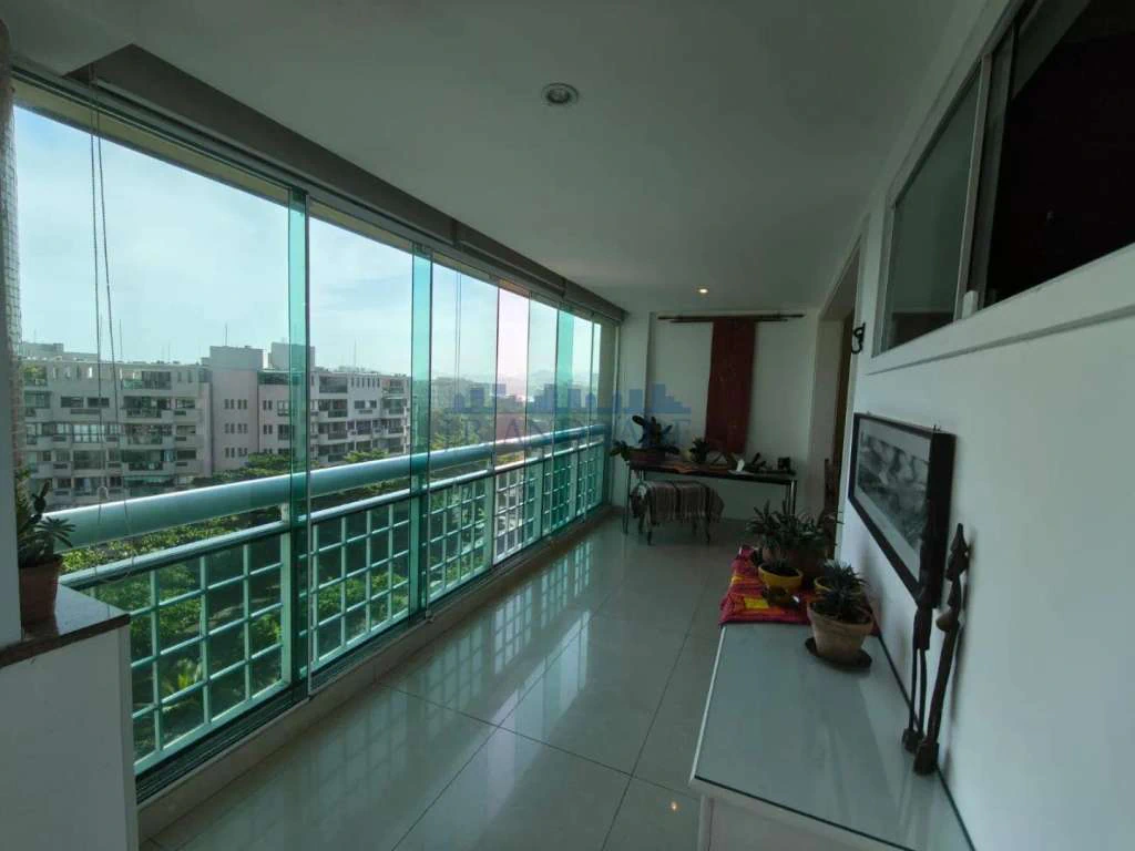 152 m² apartment with 4 bedrooms and enclosed balcony — photo 5