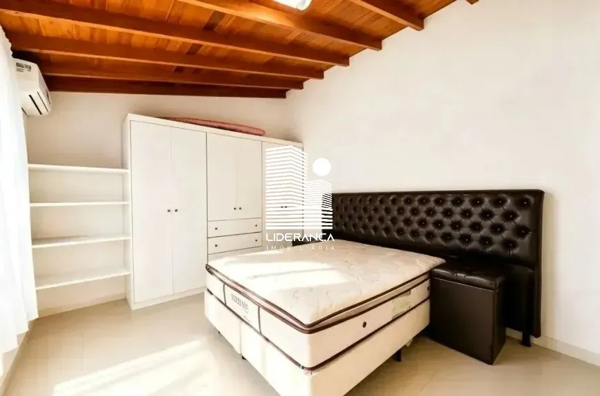 Casa con 5 dormitorios y piscina compartida — photo 21