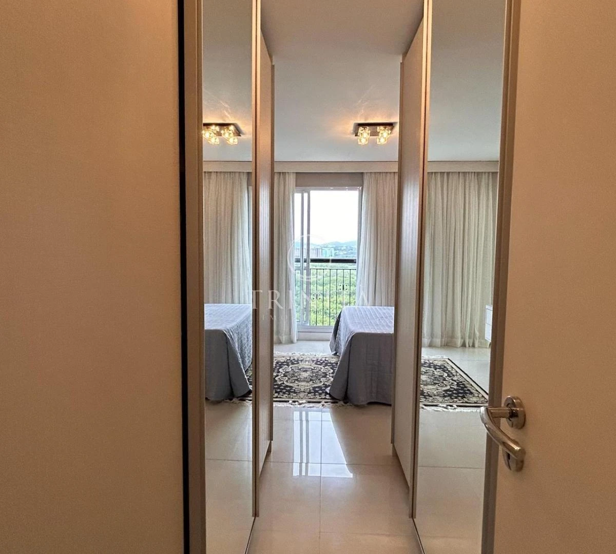 Квартира 169 м² з 4 спальнями та відкритою кухнею — photo 22