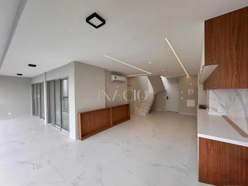 Apartment, 152 m², with a jacuzzi — photo 23