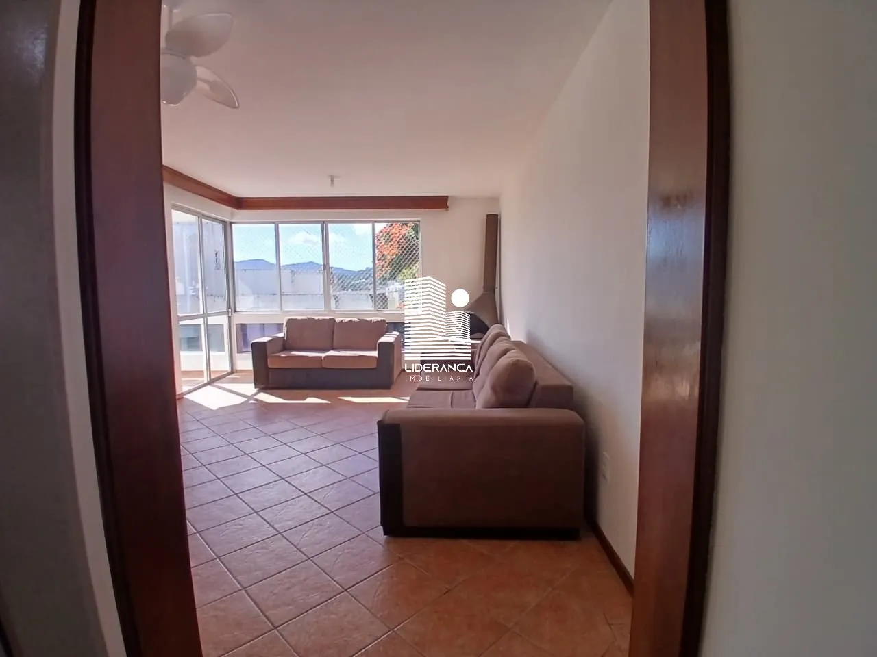 Apartamento de 3 dormitórios com cozinha a gás, 154 m² — photo 28