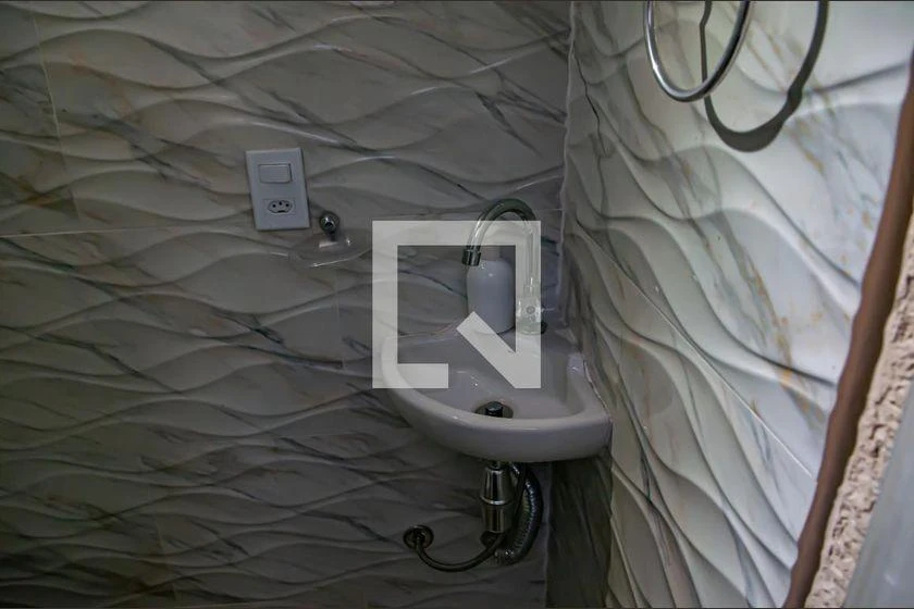 Furnished house with 3 bedrooms and 300 m², balcony — photo 41
