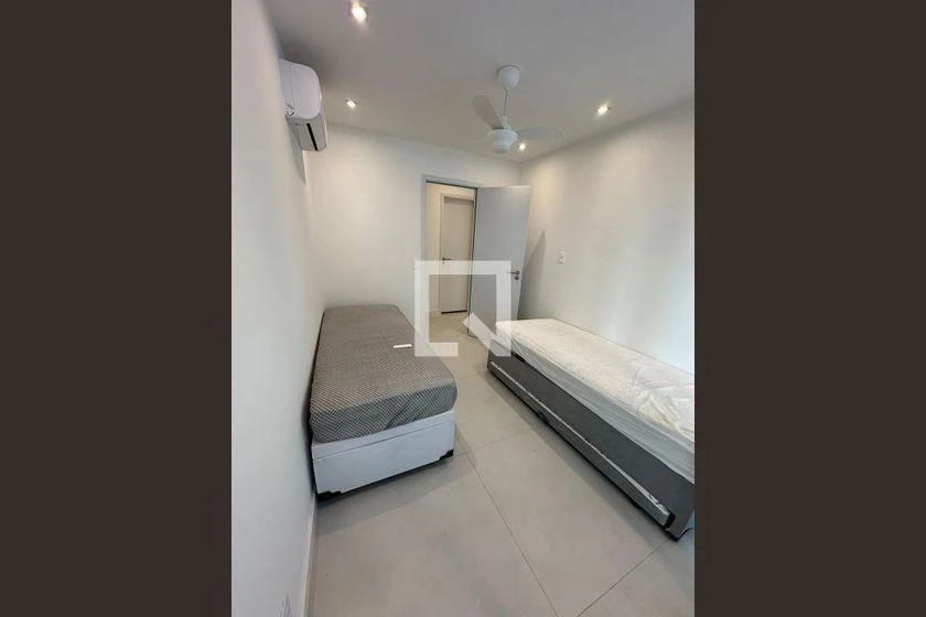 Apartamento de 2 quartos com máquina de lavar — photo 26
