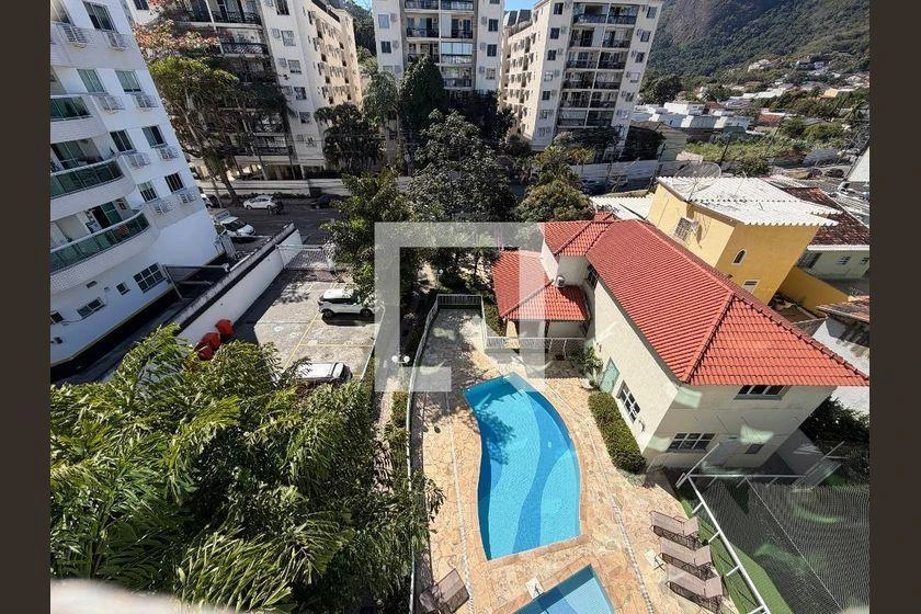 Apartamento de alquiler con 3 dormitorios y piscina exterior — photo 18