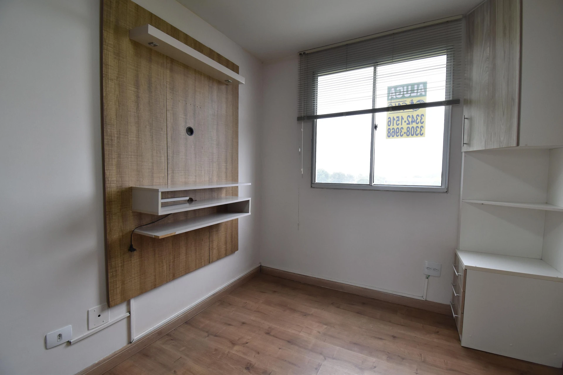 Засклений балкон та 2 спальні: квартира 49 м² — photo 14