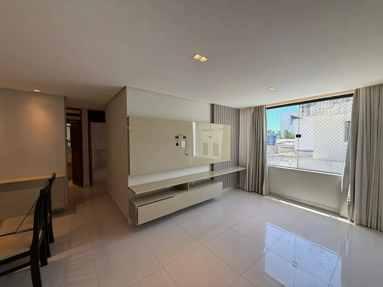 Apartamento de 3 quartos no 1º andar com armários planejados