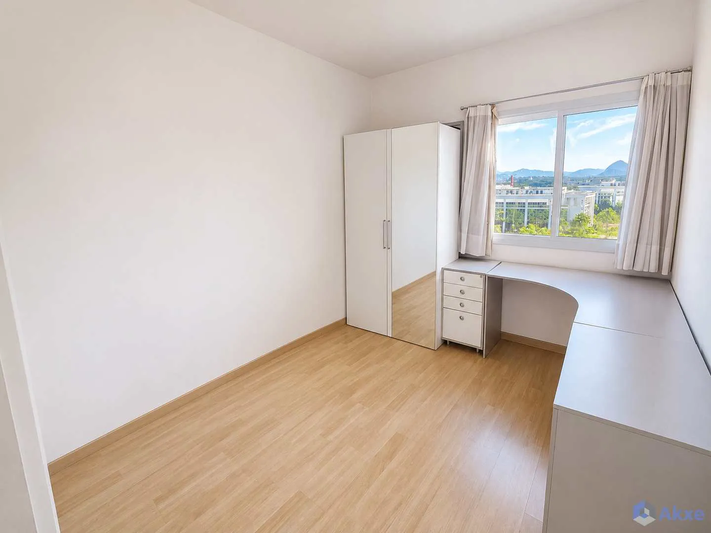 2-bedroom apartment with an en-suite and balcony grill — photo 20